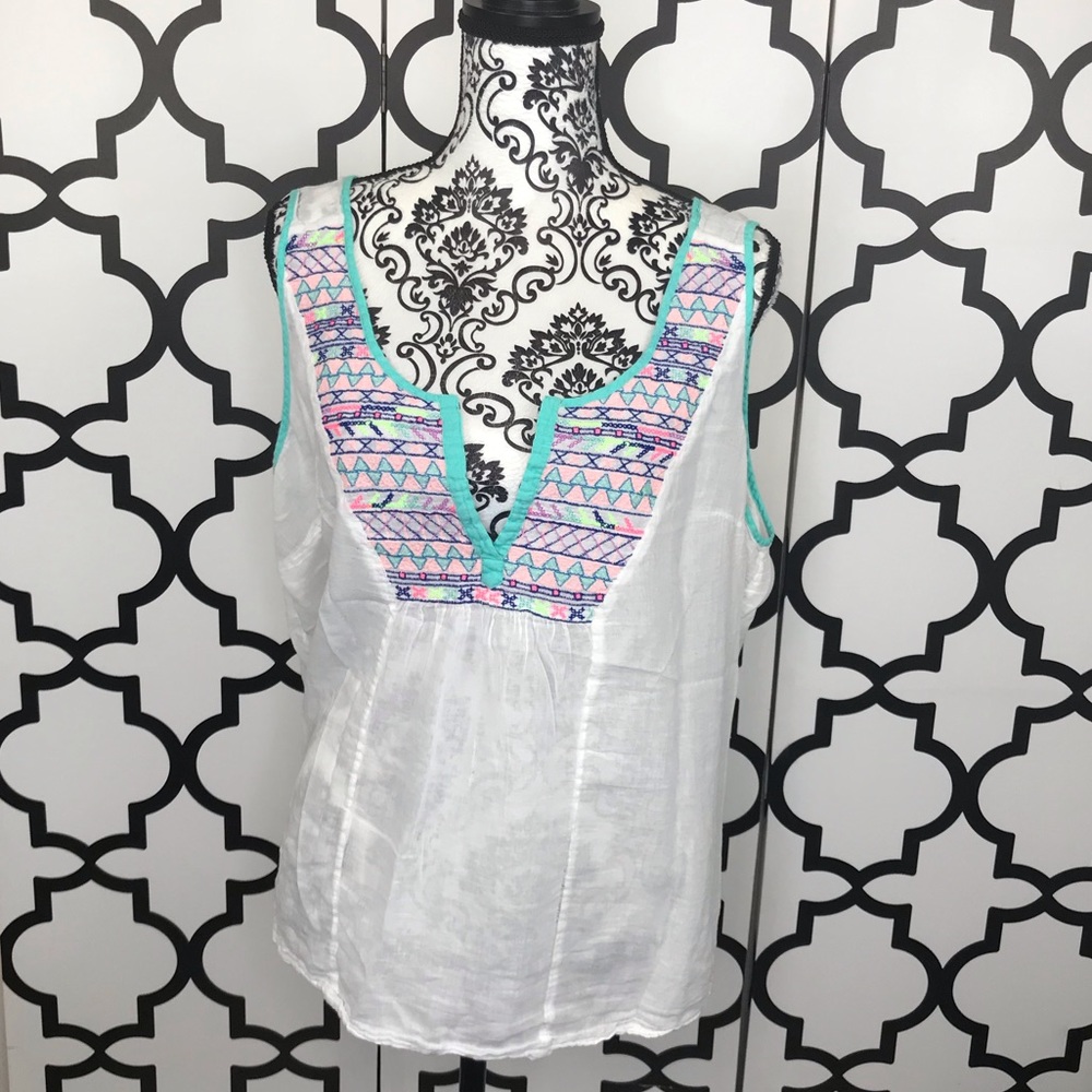 Maurice’s White Tank Top